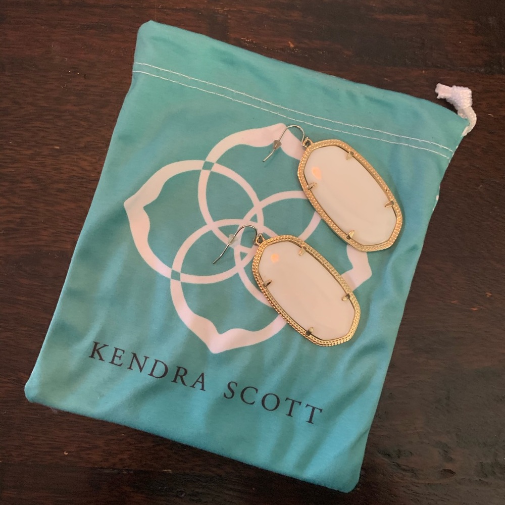 Kendra Scott Ivory Mother of Pearl